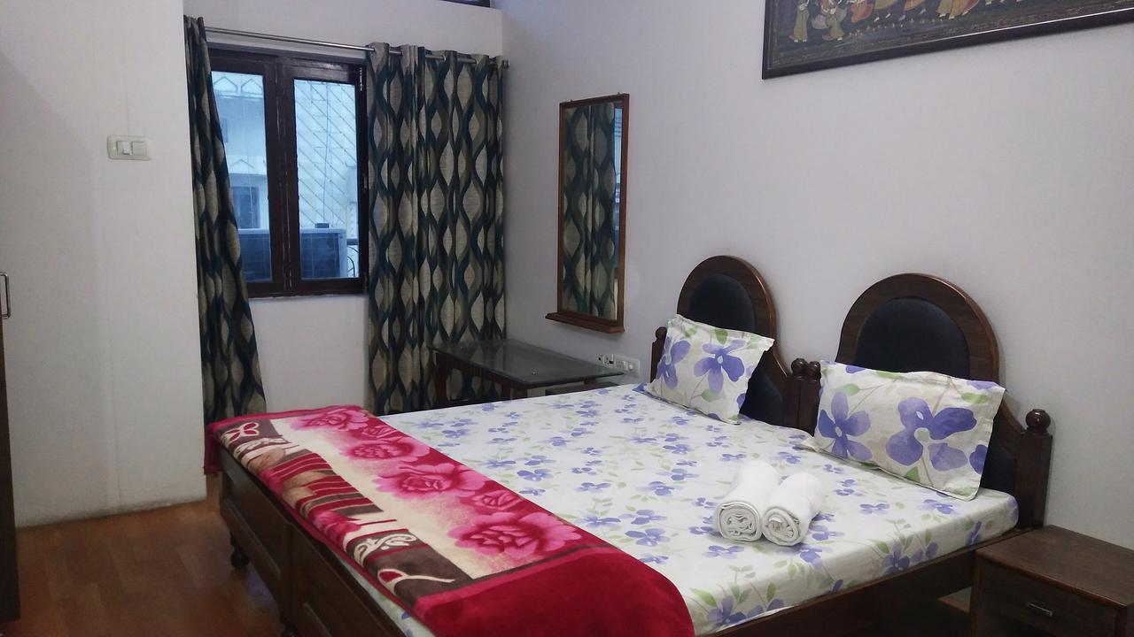 Ishan Paying Guest House Varanasi Exterior foto