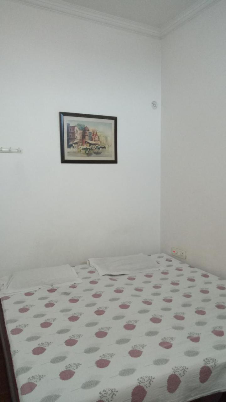 Ishan Paying Guest House Varanasi Exterior foto